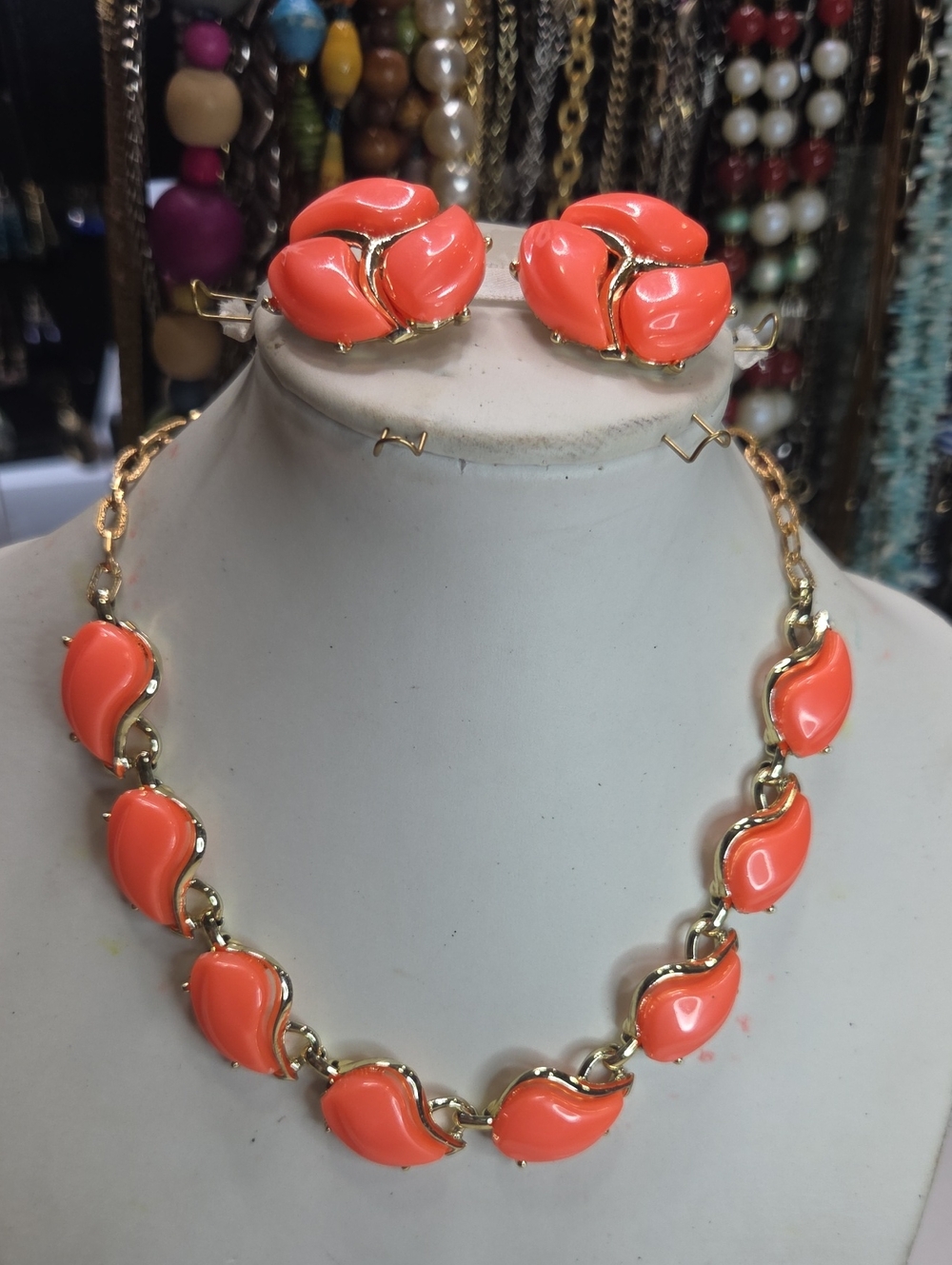 Vintage, vibrant orange, neon necklace and clip on earrings set Thermosat
